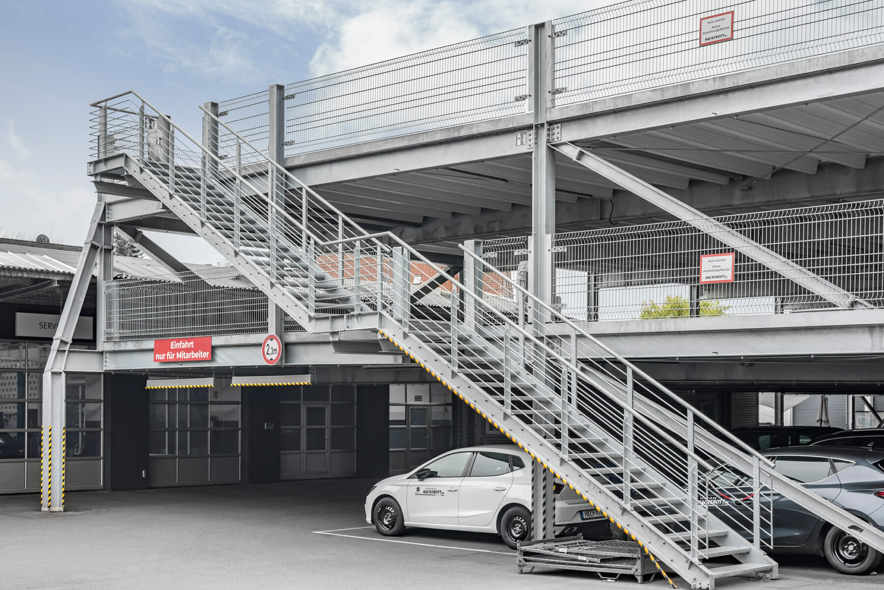 Projekt: Autohaus Hackerott (Außenansicht)