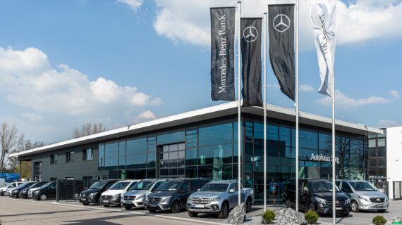 Projekt: Autohaus Sieg (Aussenansicht)